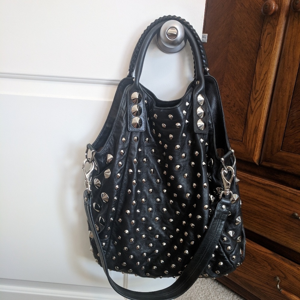 BE&D galaxy garbo black and silver bag